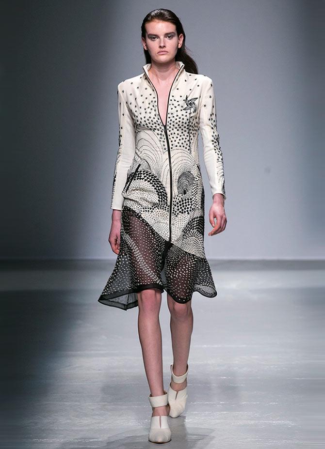 Rahul Mishra&#39;s stunning show at Paris Fashion Week - 0 Get Ahead