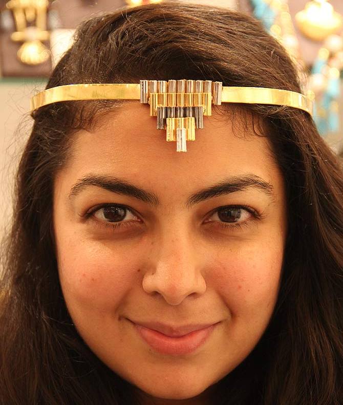 <b>Nitya Arora</b> designs metal and gold plated (18 carat) jewellery that cost <b>...</b> - 20lfw-unusual-pics-4