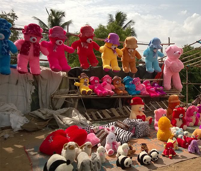 Colourful dolls are sold at Chainapata.