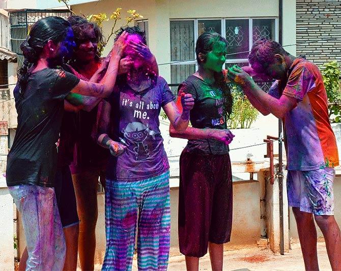 holi masti