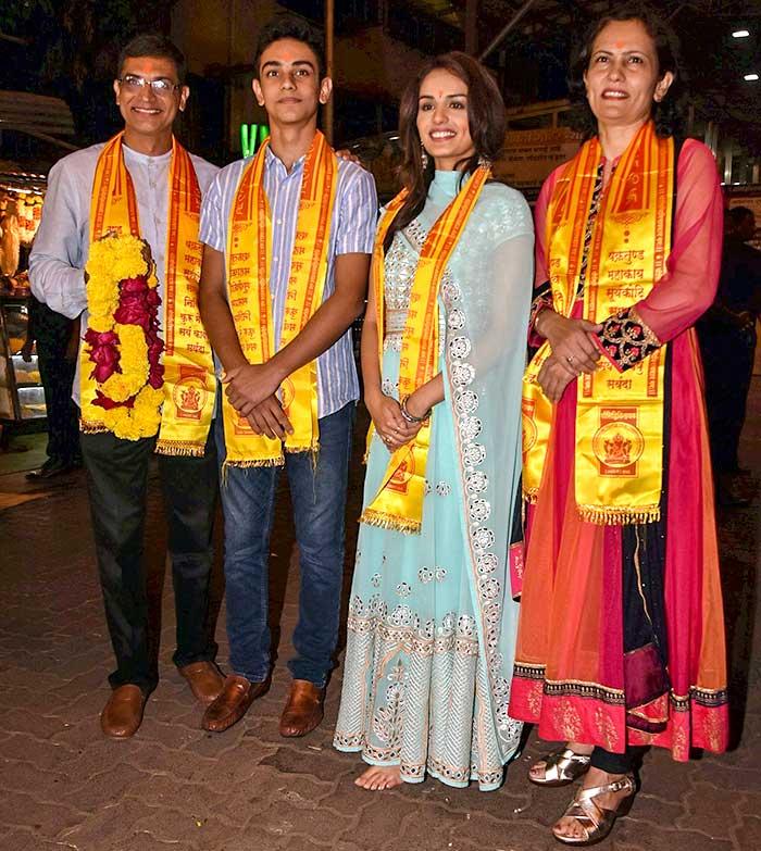 Manushi Chillar with her parents and brother at the Siddhi Vinayak temple in Mumbai. Photograph: Pradeep Bandekar