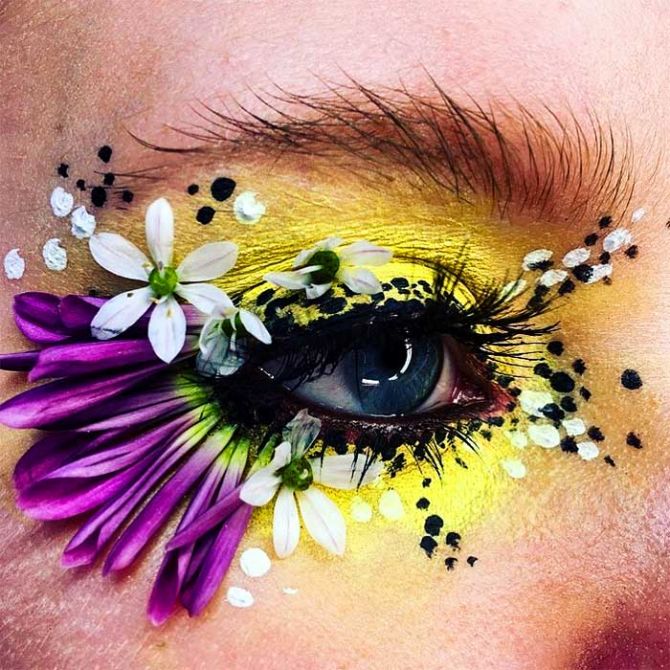 Floral eye make up