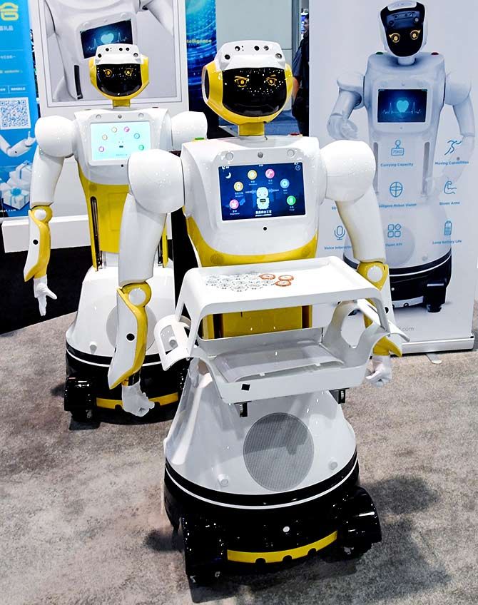 Sanbot Max robot CES