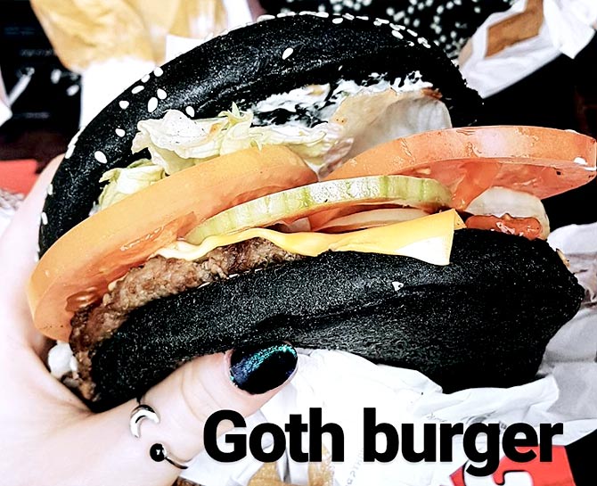 Goth burger