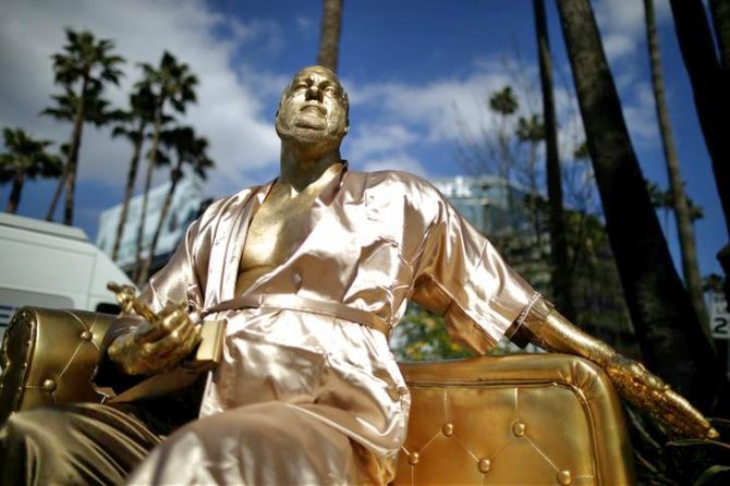 Harvey Weinstein Oscars statue