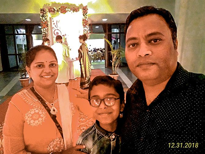Eakanath Bandu Lote with his family