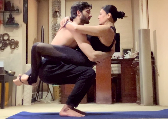 Sushmita Sen's hot yoga with Rohman Shawl