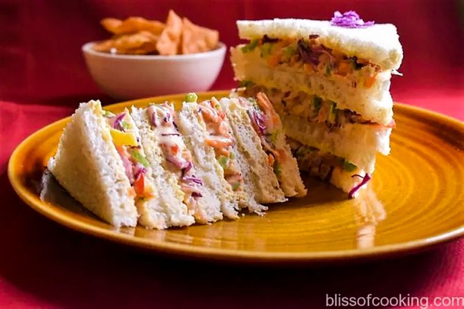 Vegetable and Mayonnaise Sandwich