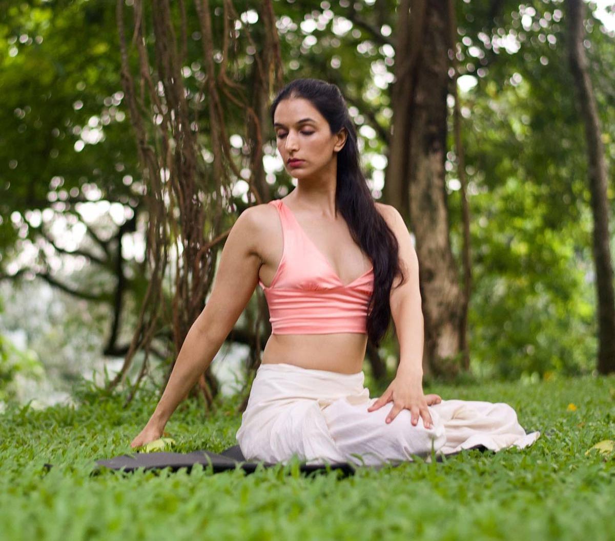 Asanas to prevent you from gaining weight