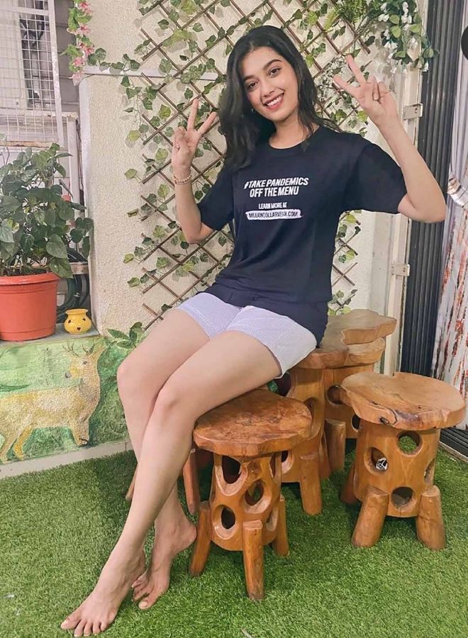 Why is Digangana doing a vegan challenge?