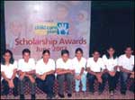 The meritorious students who were honoured by PruICICI MF