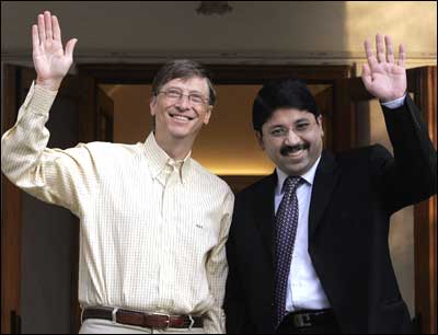 Microsoft boss Bill Gates with Union IT Minister Dayanidhi Maran in New Delhi on Tuesday. Photograph: Prakash Singh/ AFP / Getty Images