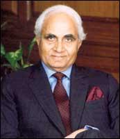 dlf chairman