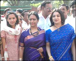 Nalini Chidambaram (centre), wife of Finance Minister P Chidambaram, and Srinidhi Raghvan, daughter-in-law of the finance minister (right), entering Parliament on Tuesday. Photograph: Saab Press