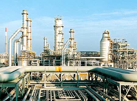 Reliance Industries' petrochemical plant
at Jamnagar, western India