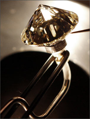 A diamond is displayed at the certification level of the World Diamond Centre in Antwerp.