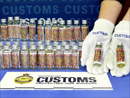 Steroids seized by customs