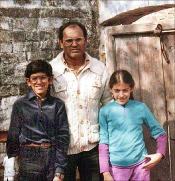 Aneesh Chopra (L); uncle Hari Chopra (C); cousin Anju Chopra (R)