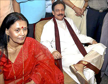 Subroto Roy, chairman of Sahara India, with his wife Swapna Roy.