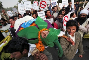 Protest against Bt brinal