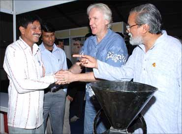 James Cameroon, film director, Prof Anil Gupta, vice chairman, NIF with Jahangir.