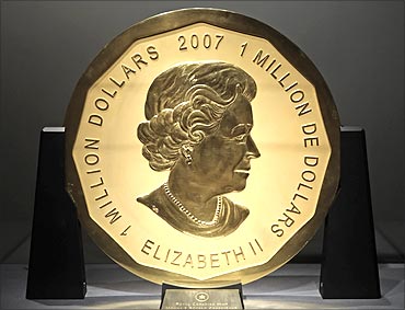 World's largest gold coin.