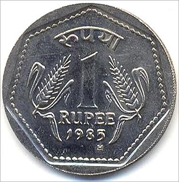 25 paise coins to be history, exchange them now! - Rediff.com Business
