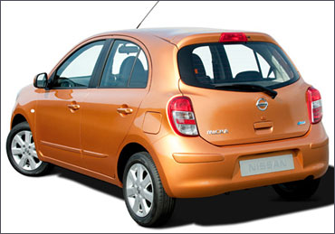 Side-rear view of Micra.