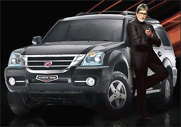 Amitabh Bacchan at the launch of Force One.