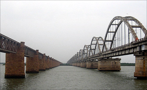 Godavari Arch Bridge.
