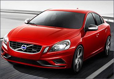 Volvo S60.