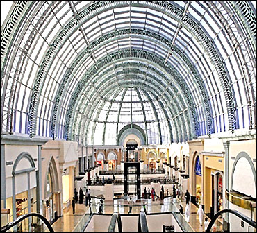 Mall of Emirates.