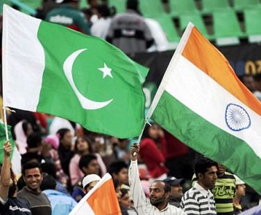 India pakistan fans 