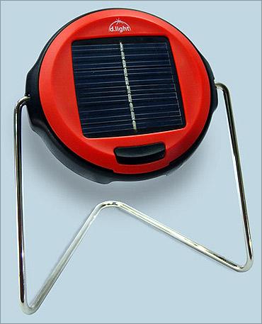 dlight solar lamp