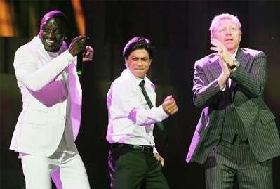 Shahrukh Khan and Akon perform at the luanch of Hero MotoCorp's new logo in London