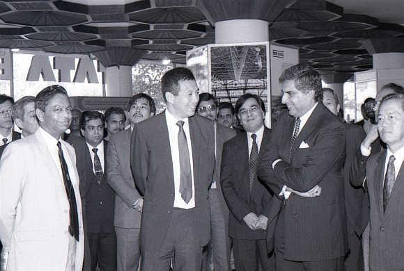 Ratan Tata with the then-Singapore prime minister at Tata showroom in Worli, Mumbai.