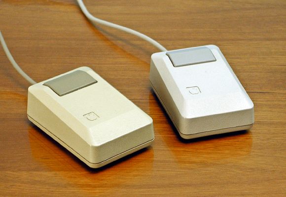 Apple Macintosh Plus mice of 1986.