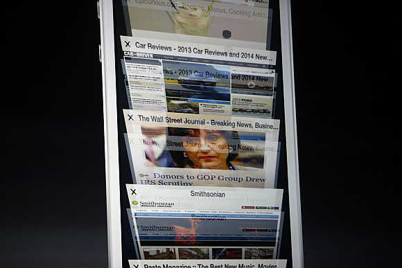 The scrolling feature on Apple iOS 7 Safari web browser is presented during Apple Worldwide Developers Conference 2013 in San Francisco, California.