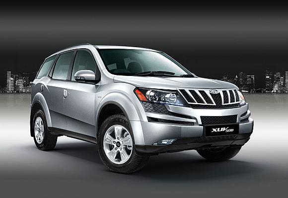 Mahindra XUV500.