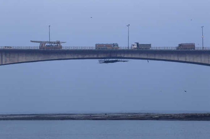 Vehicles drive across Mahatma Gandhi Setu Bridge, built over Ganga, in Patna, Bihar.