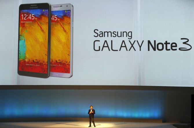 Shin Jong-kyun, President and CEO, head of IT and Mobile Communication division of Samsung presents the Samsung Galaxy Note 3 during its launch at the 'Samsung UNPACKED 2013 Episode 2' at the IFA consumer electronics fair in Berlin.