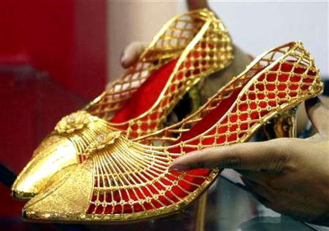 The price of gold has come down to under Rs 29,000 per 10 grams, compared with Rs 31,000 a fortnight ago.