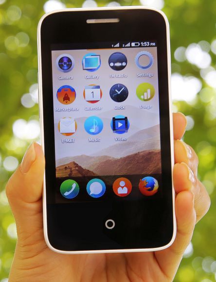 An unbranded device showcasing firefox OS.