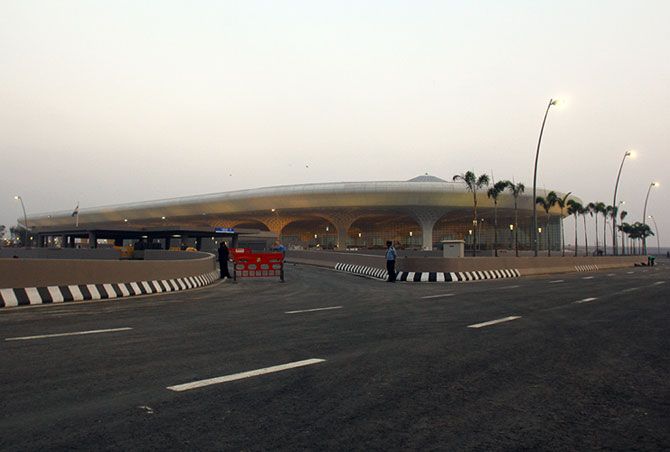 The approach to the T2 terminal. 