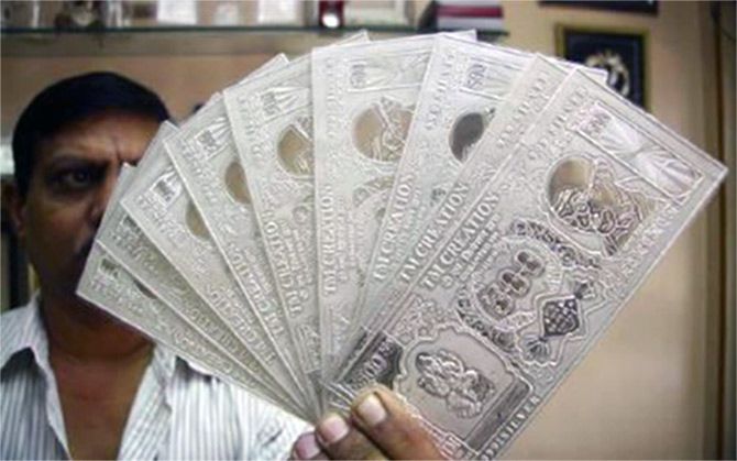 Silver rupee notes