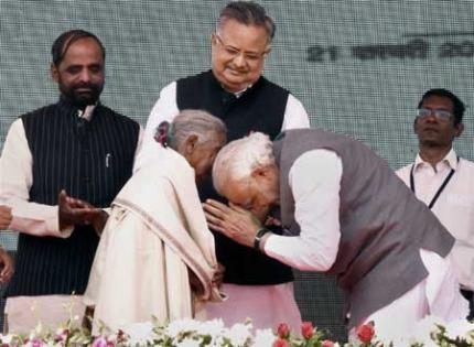 Prime Minister Narendra Modi felicitates 104-year-old Kunwar Bai for building toilets in her village