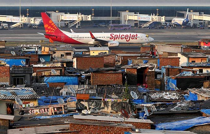A SpiceJet aircraft at Mumbai airport December, 2014. Photo: Shailesh Andrade/Reuters