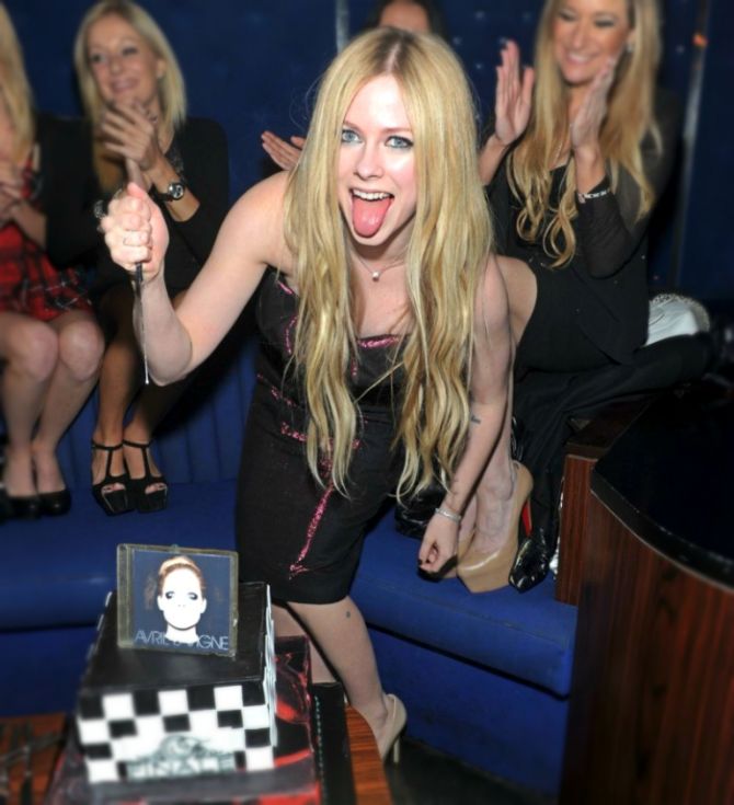 singer Avril Lavigne most dangerous celebrity