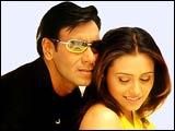 Ajay Devgan and Rani Mukerji in Chori Chori