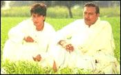 Shah Rukh Khan and Amrish Puri in DDLJ